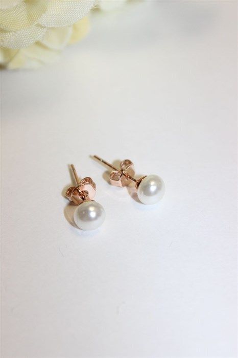 Earrings "Pearl sparks" (d5)
